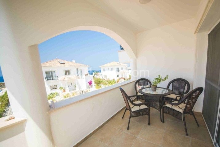 3+1 Penthouse Mit Meerblick In Kyrenia / Esentepe ** 