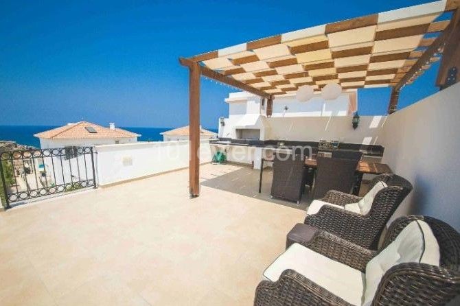 3+1 Penthouse Mit Meerblick In Kyrenia / Esentepe ** 