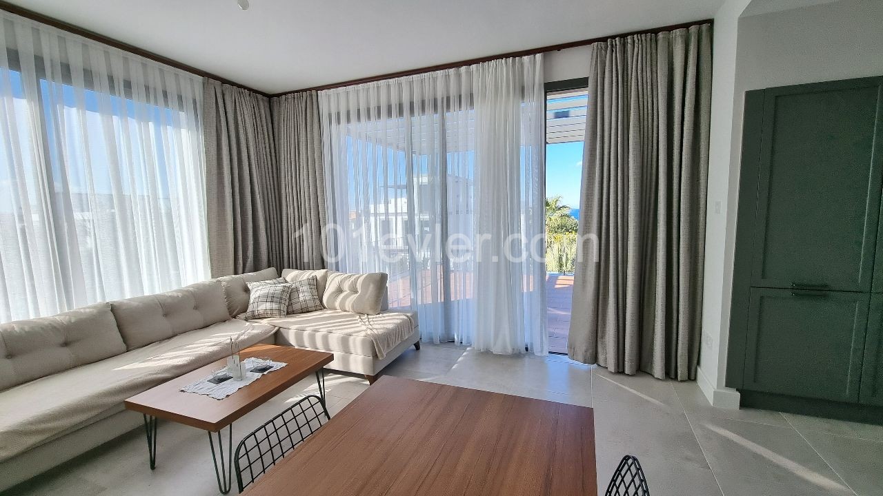 Kyrenia / Alsancak 2 + 1 Penthouse Mit Terrasse Zu Verkaufen ** 