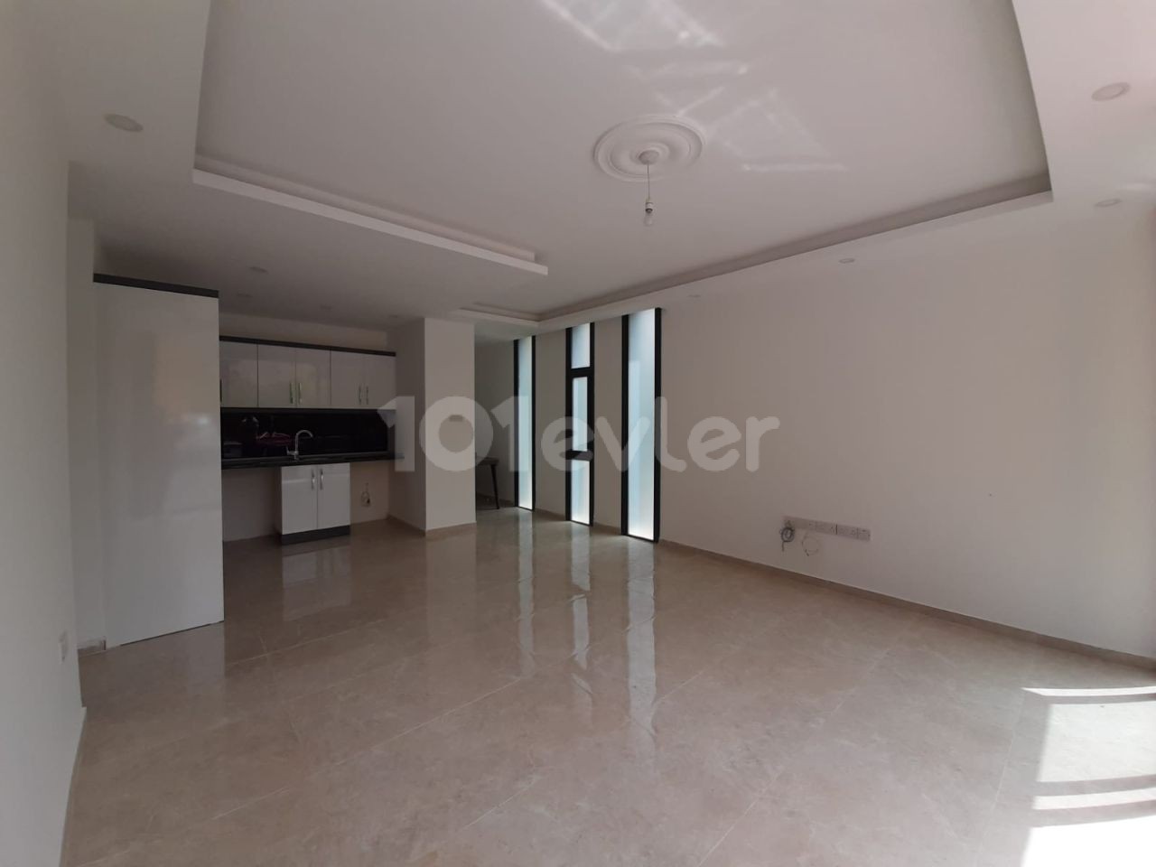 2+1 Flat for Sale in Kyrenia / Alsancak Region ** 