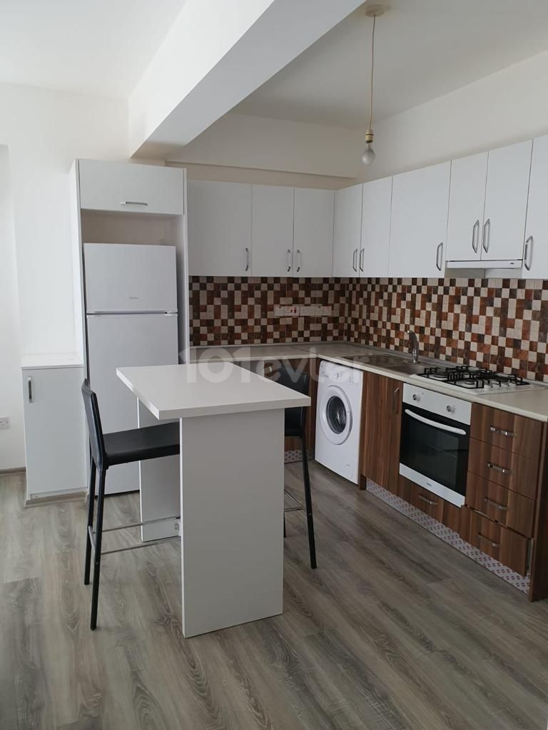 Girne Nusmar Bölgesinde Satılık Full Eşyalı 2+1 Daire