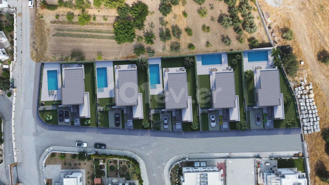 4+1 VILLA MIT MEERBLICK IN ALSANCAK ZU VERKAUFEN ** 