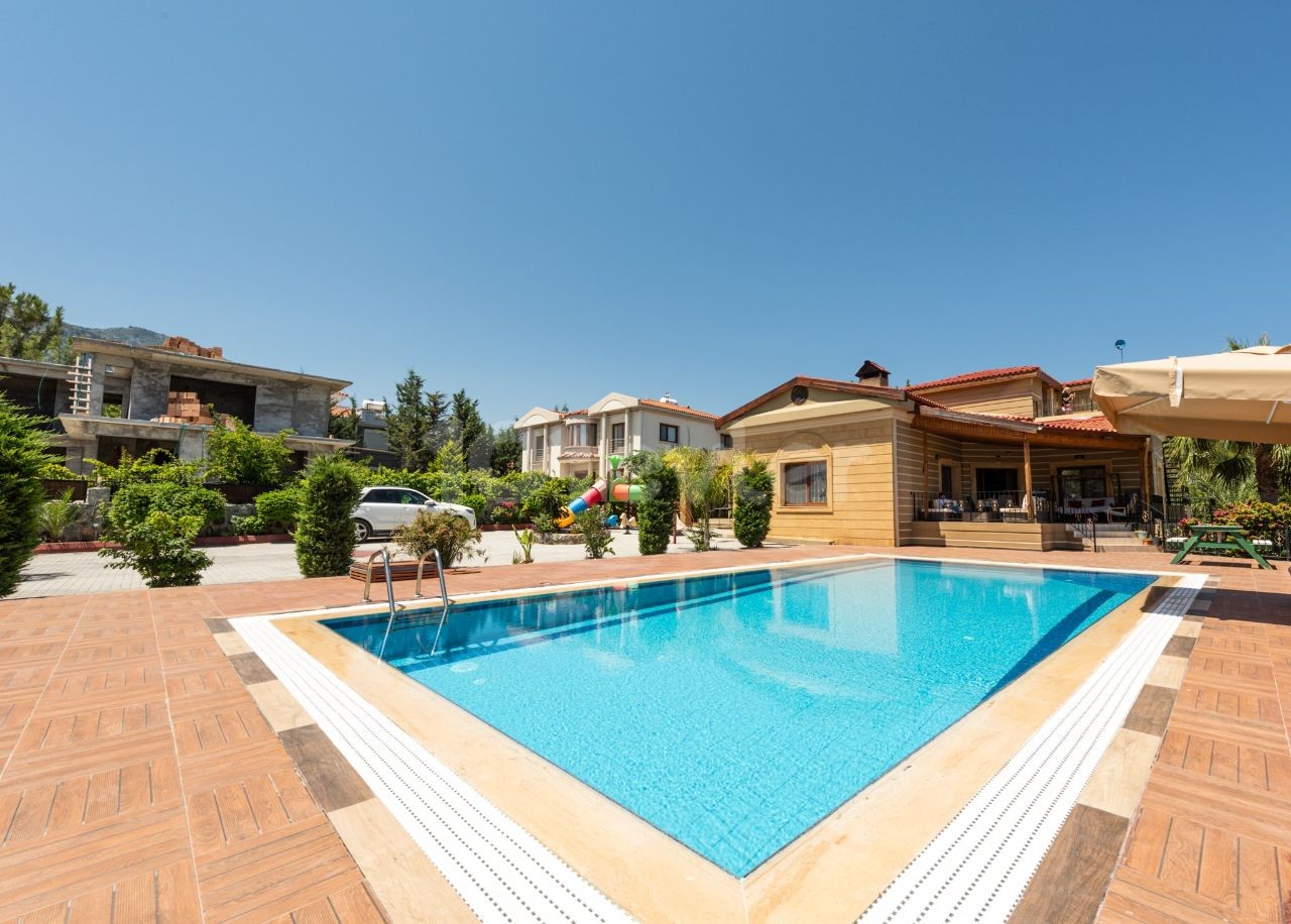 Bungalow Zum Verkauf Mit 5+1 Pool In Alsancak ** 