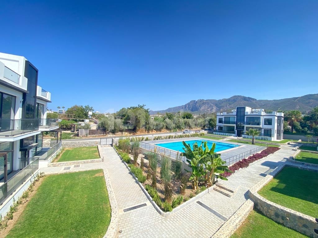 KYRENIA ALSANCAK 2 + 1 APARTMENT FOR SALE ** 