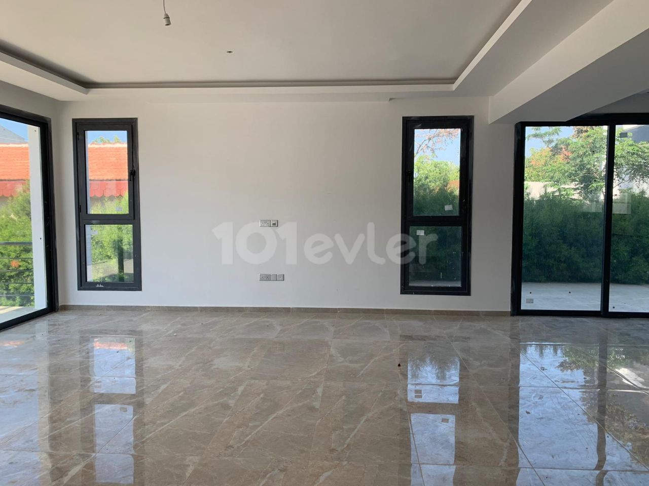 3+1 Villa In Gehweite Zum Meer In Kyrenia Alsancak ** 