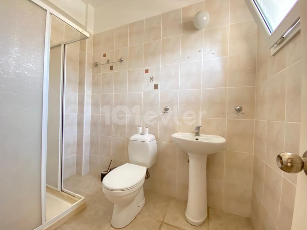 Girne Karaoğlanoğlu Eşyalı 3+1 Kiralık İkiz Villa