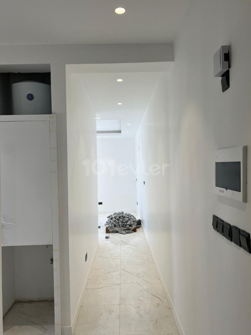 An Inexpensive 2 + 1 Unmissable Apartment in Kyrenia Alsancak ** 