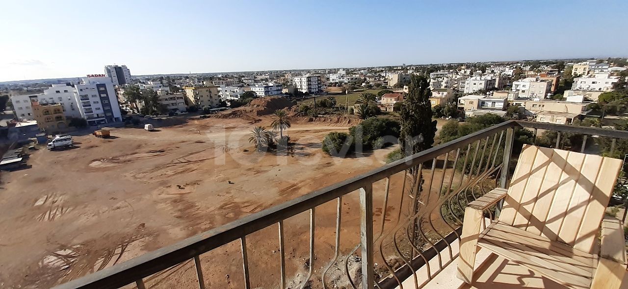 ZU VERKAUFEN WOHNUNG ZU VERKAUFEN IN ALT LEMAR IN FAMAGUSTA