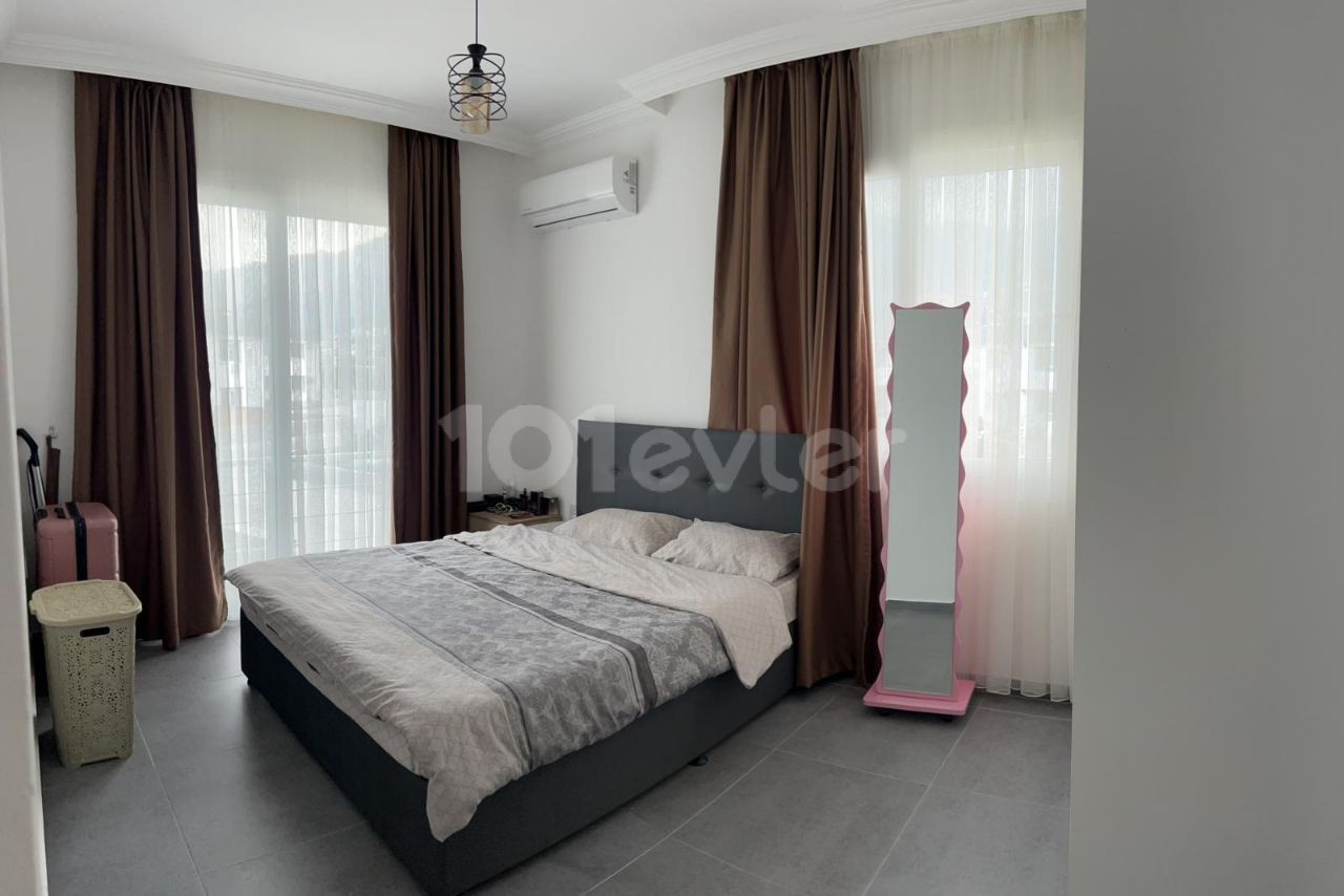 Flat For Sale in Karaoğlanoğlu, Kyrenia