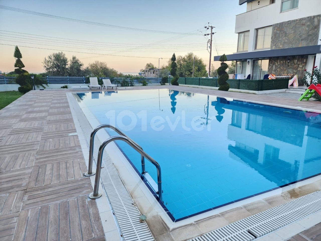 Flat To Rent in Alsancak, Kyrenia