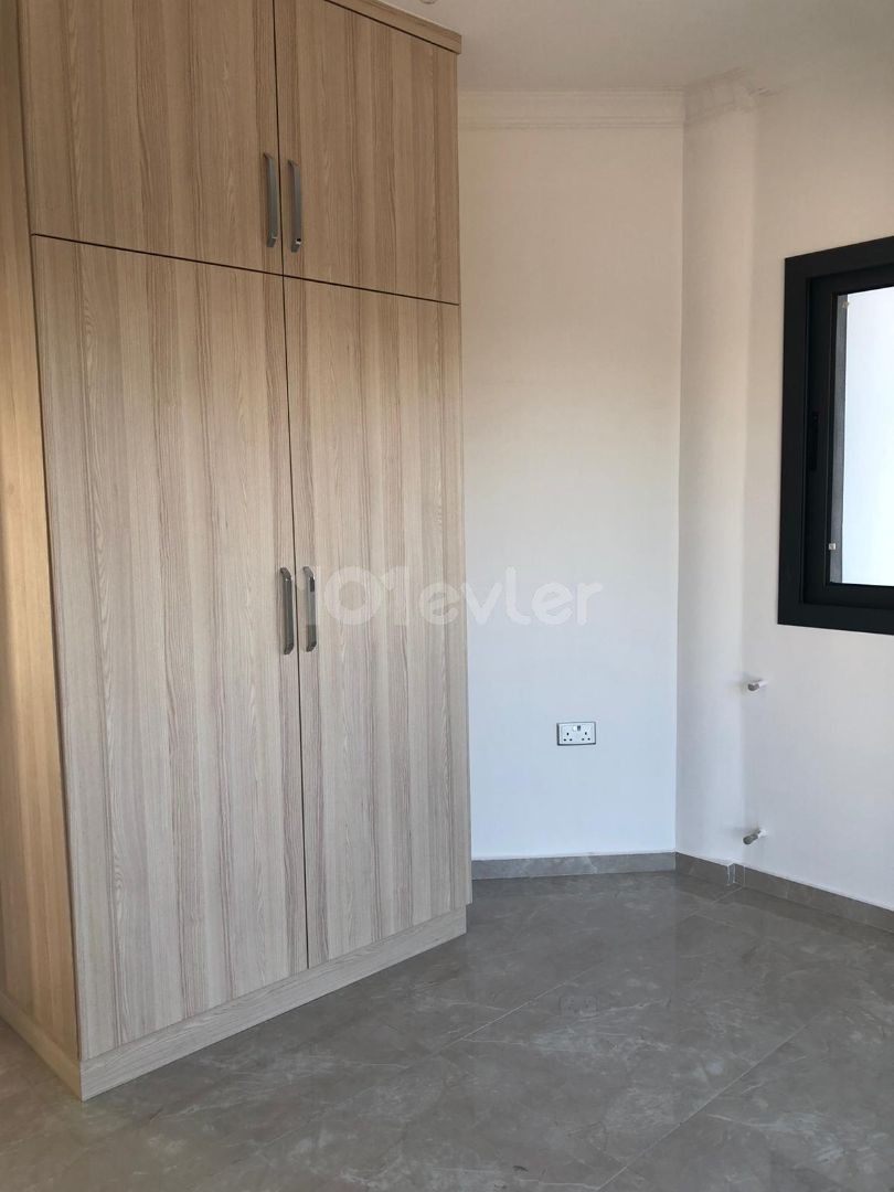 Girne Alsancak'da satilik 4+1 villa