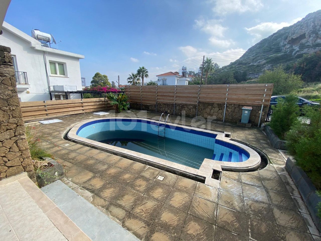 Villa For Sale in a Quiet Location in Kyrenia Alsancak