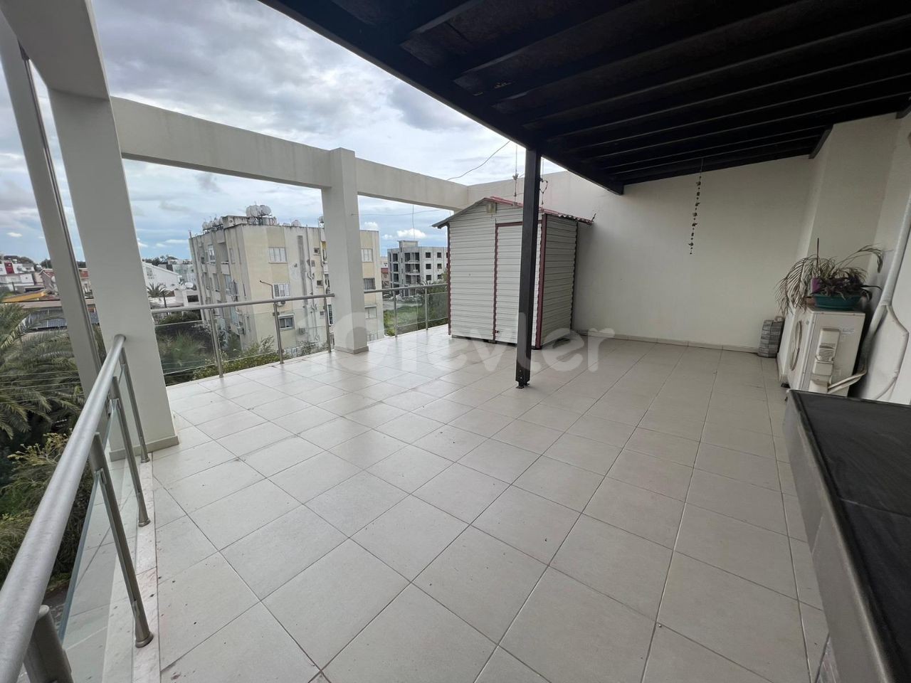 GÖNYELİ DE MUHTEŞEM KONUMDA SATILIK 2+1 PENTHOUSE