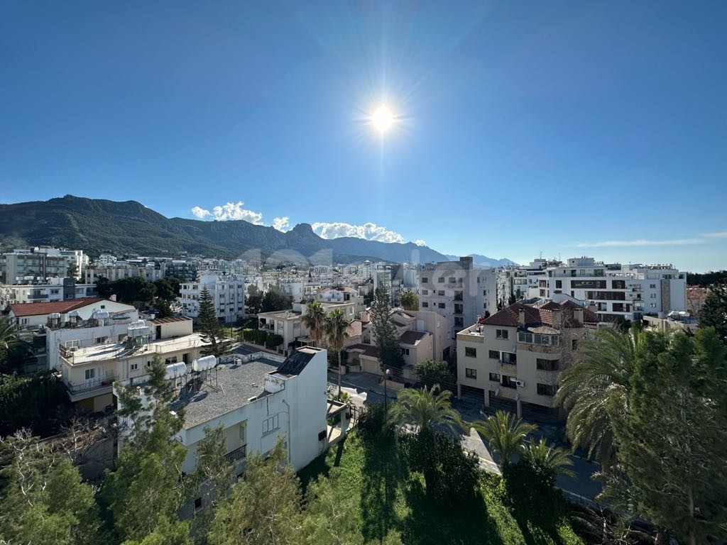 Flat For Sale in Girne Merkez, Kyrenia