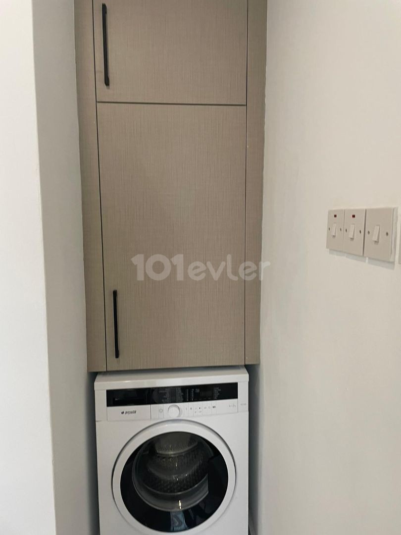 Girne Alsancak'da Havuzlu Sitede Kiralık Full Eşyalı 1+1 Daire