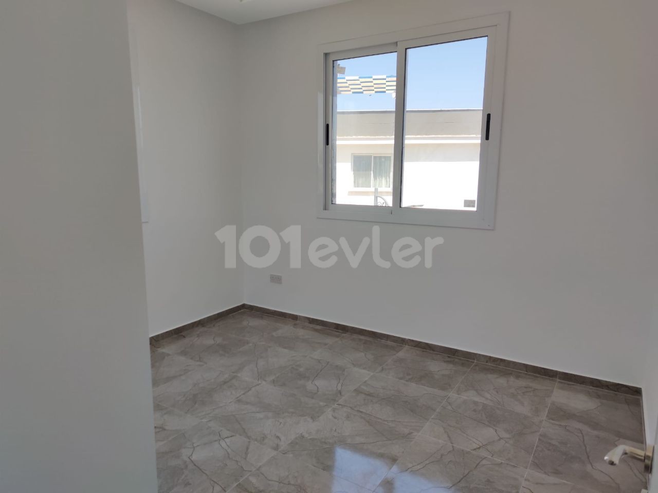 New 3+1 Flat With Sea View Terrace Within Walking Distance To The Sea For Rent In Karşıyaka