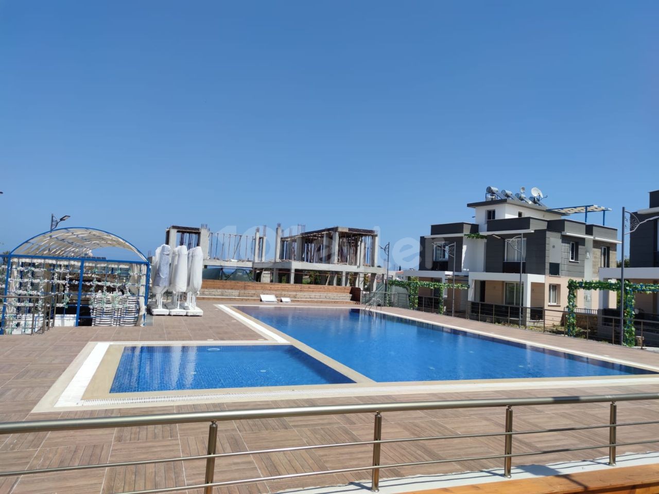 New 3+1 Flat With Sea View Terrace Within Walking Distance To The Sea For Rent In Karşıyaka