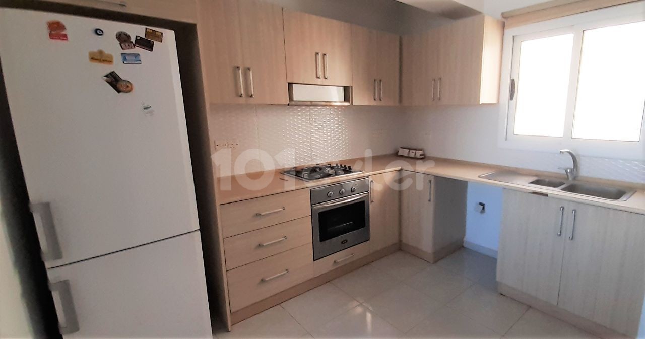 آپارتمان 2+1 برای اجاره در مرکز شهر GAZİMAĞUSA