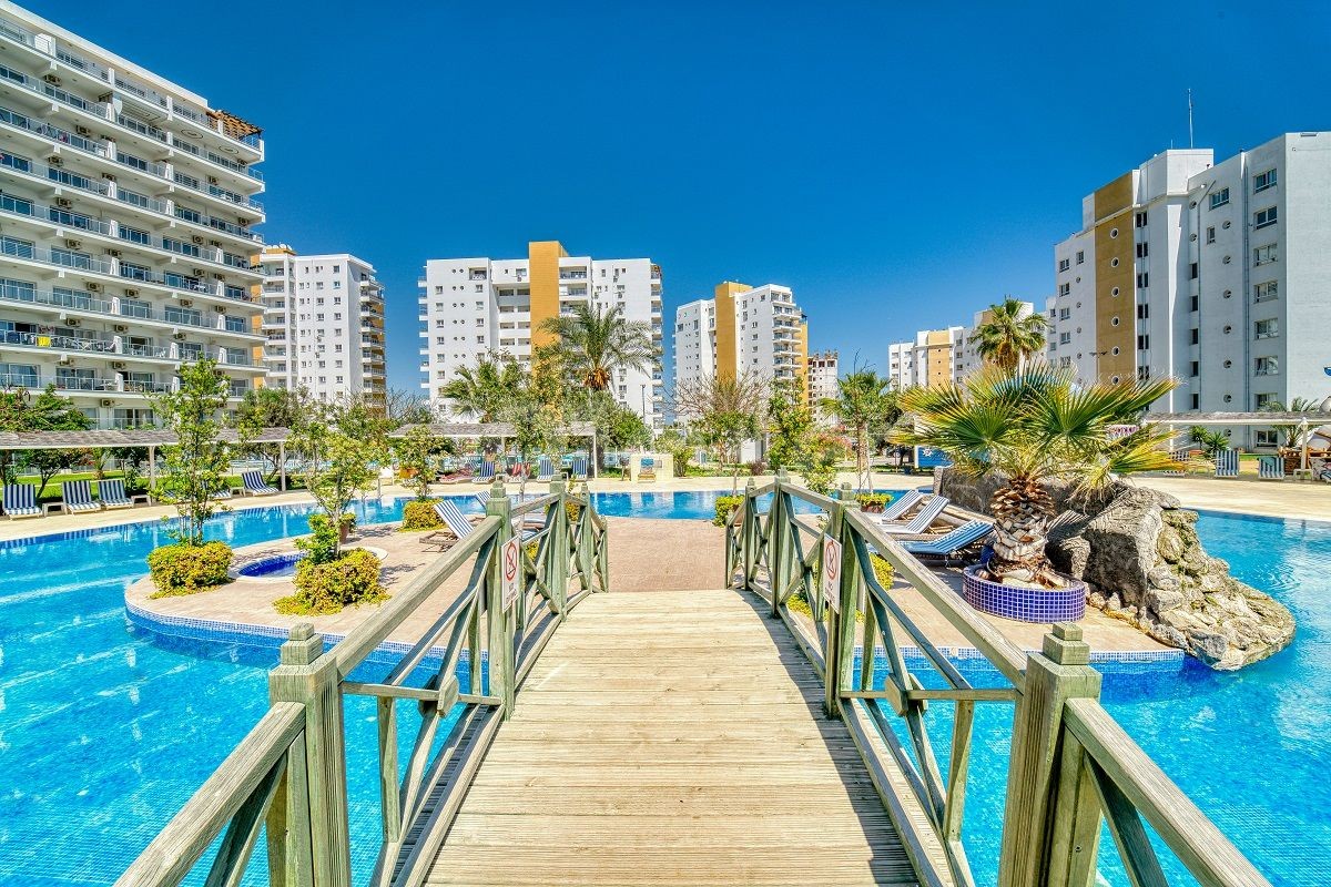 Iskele Longbeach Caesar Resort 2+1 Flat for Rent