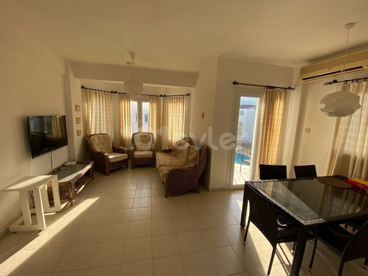 3+1 Apartment For Rent In A Complex With Swimming Pool In The Alsancak Region Of Kyrenia