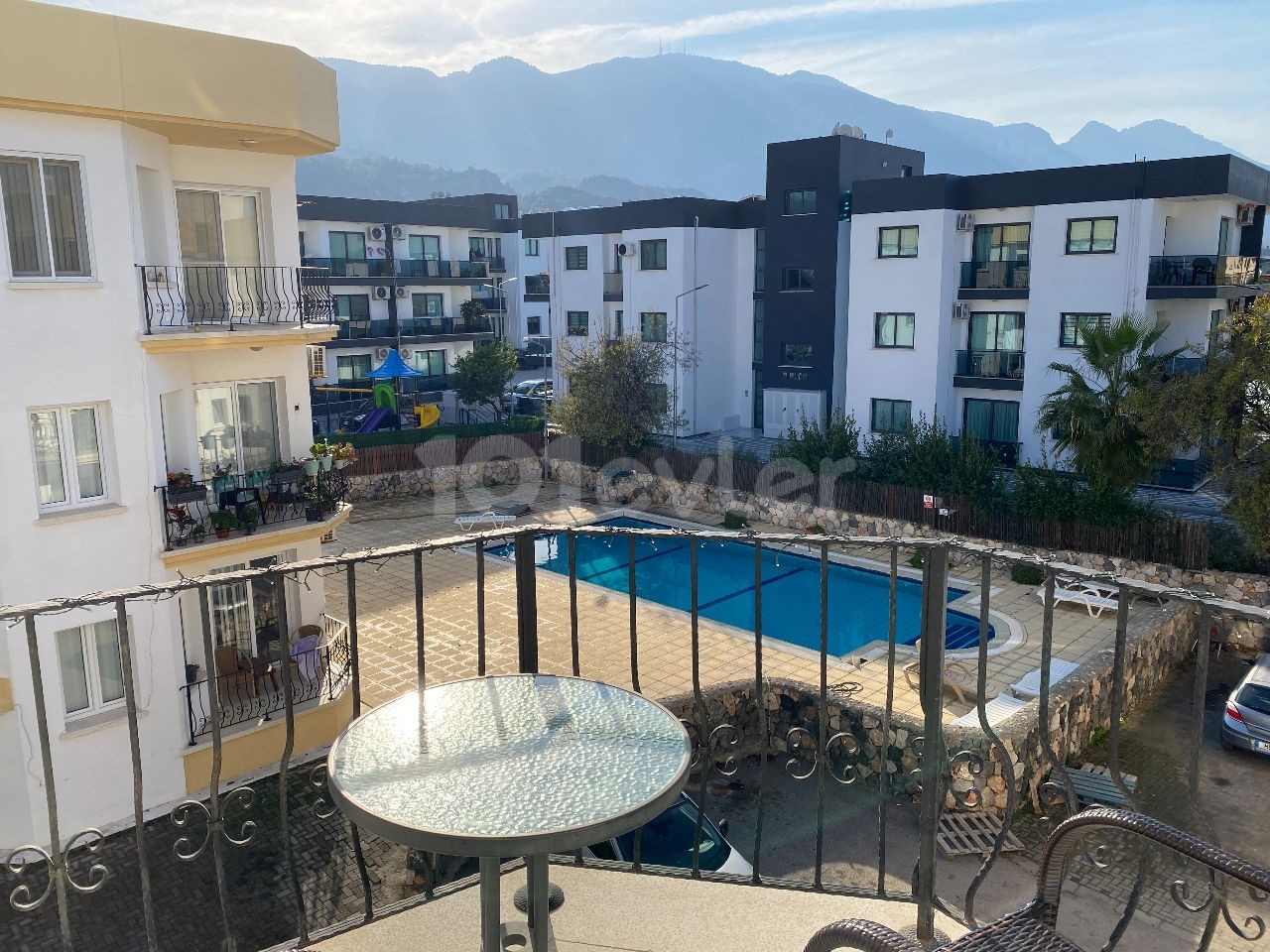 3+1 Apartment For Rent In A Complex With Swimming Pool In The Alsancak Region Of Kyrenia