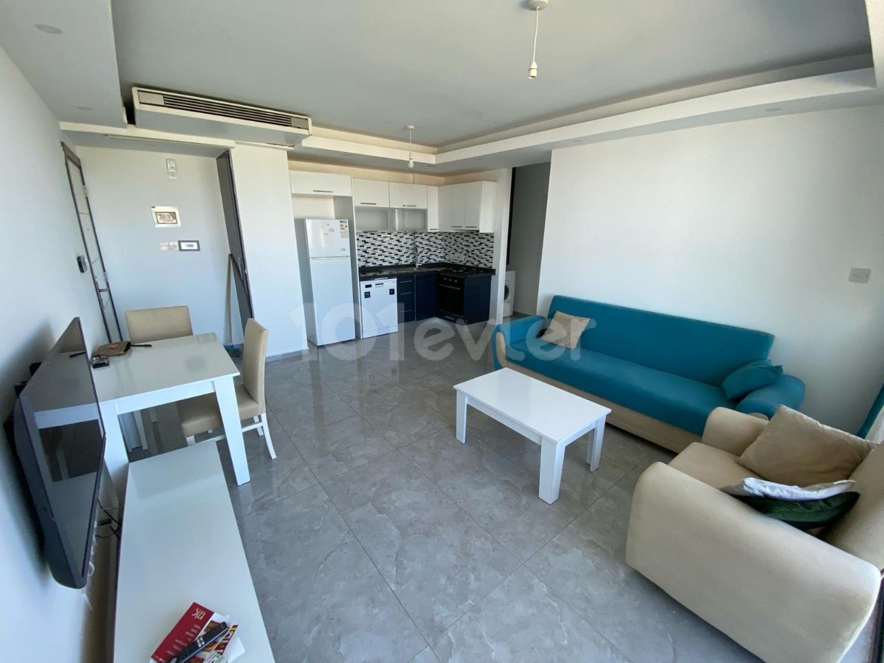 1+1 Apartment For Rent With Sea View From The Living Room and Bedroom - Lapta Kyrenia