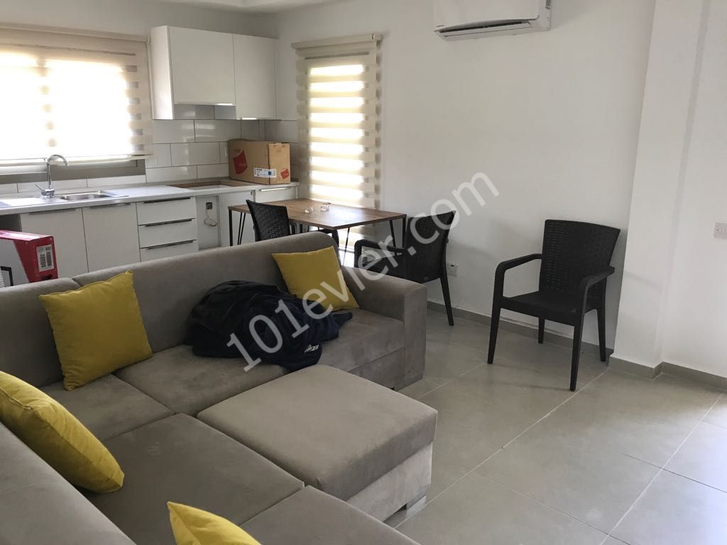 1+1 Wohnung zur Miete in einem Komplex in Alsancak, Kyrenia