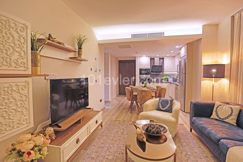  Luxurious 3 Bed Apartment in Prestigious Building  