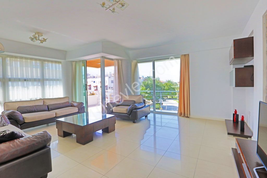 Spacious 2 Bedroom Penthouse Located in Kyrenia Town Centre 