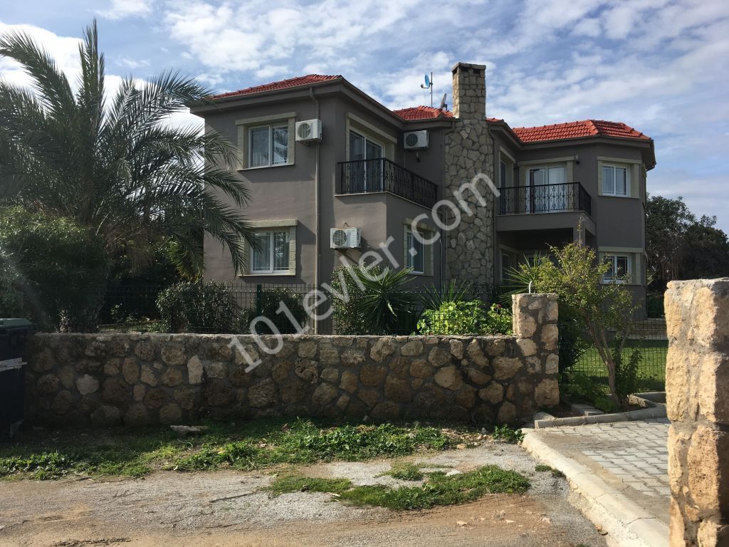 Villa To Rent in Çatalköy, Kyrenia