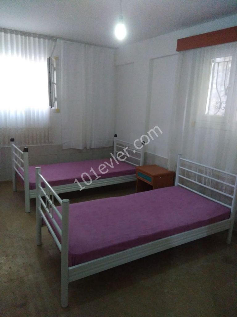 Flat To Rent in Girne Merkez, Kyrenia