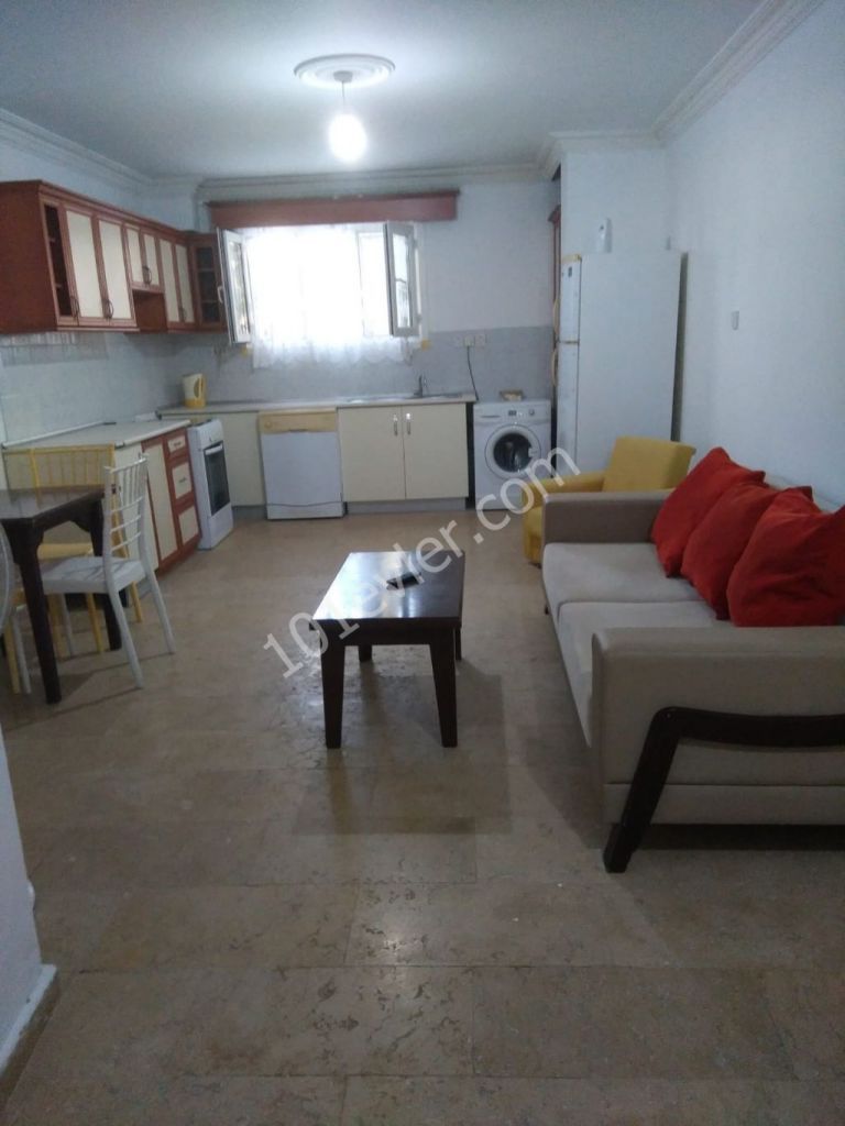 Flat To Rent in Girne Merkez, Kyrenia