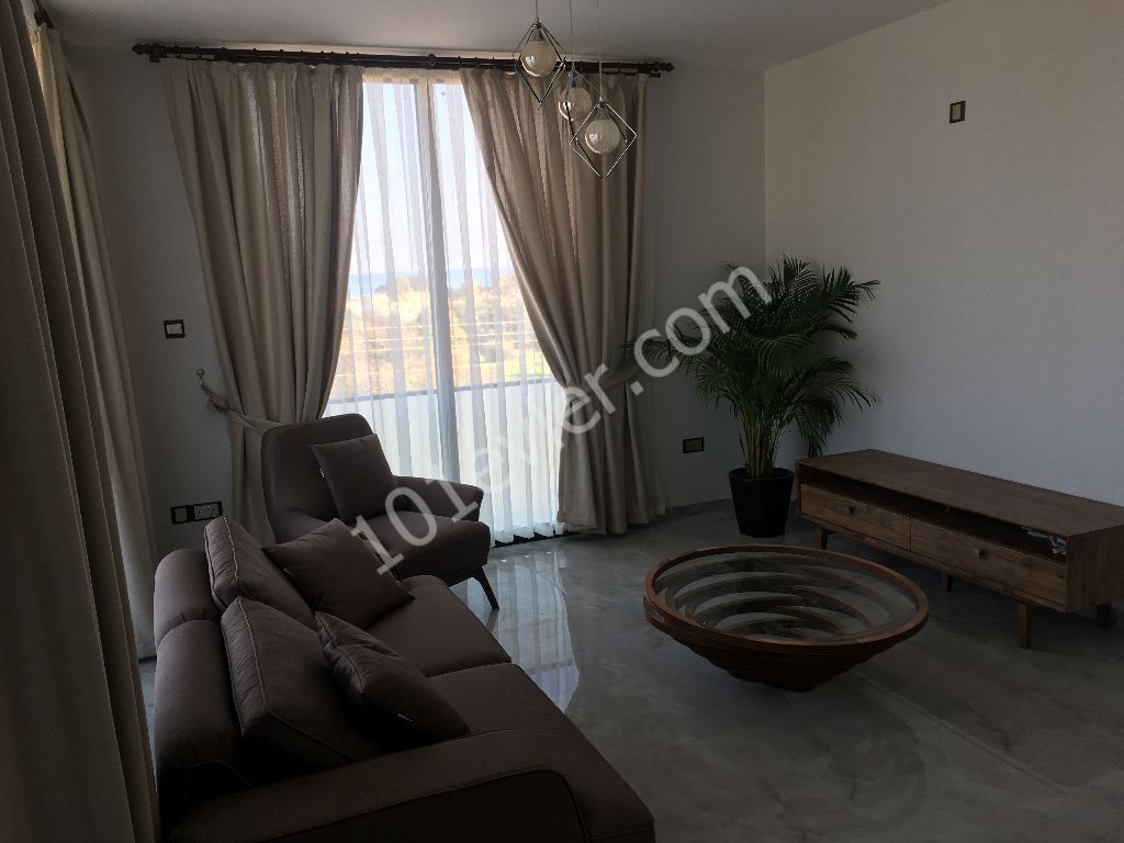 SOFORTIGE LIEFERUNG WOHNUNG MIT BLICK AUF DIE BERGE UND DAS MEER IN KYRENIA LAPTA ** 