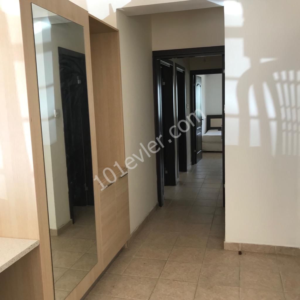 Flat To Rent in Girne Merkez, Kyrenia