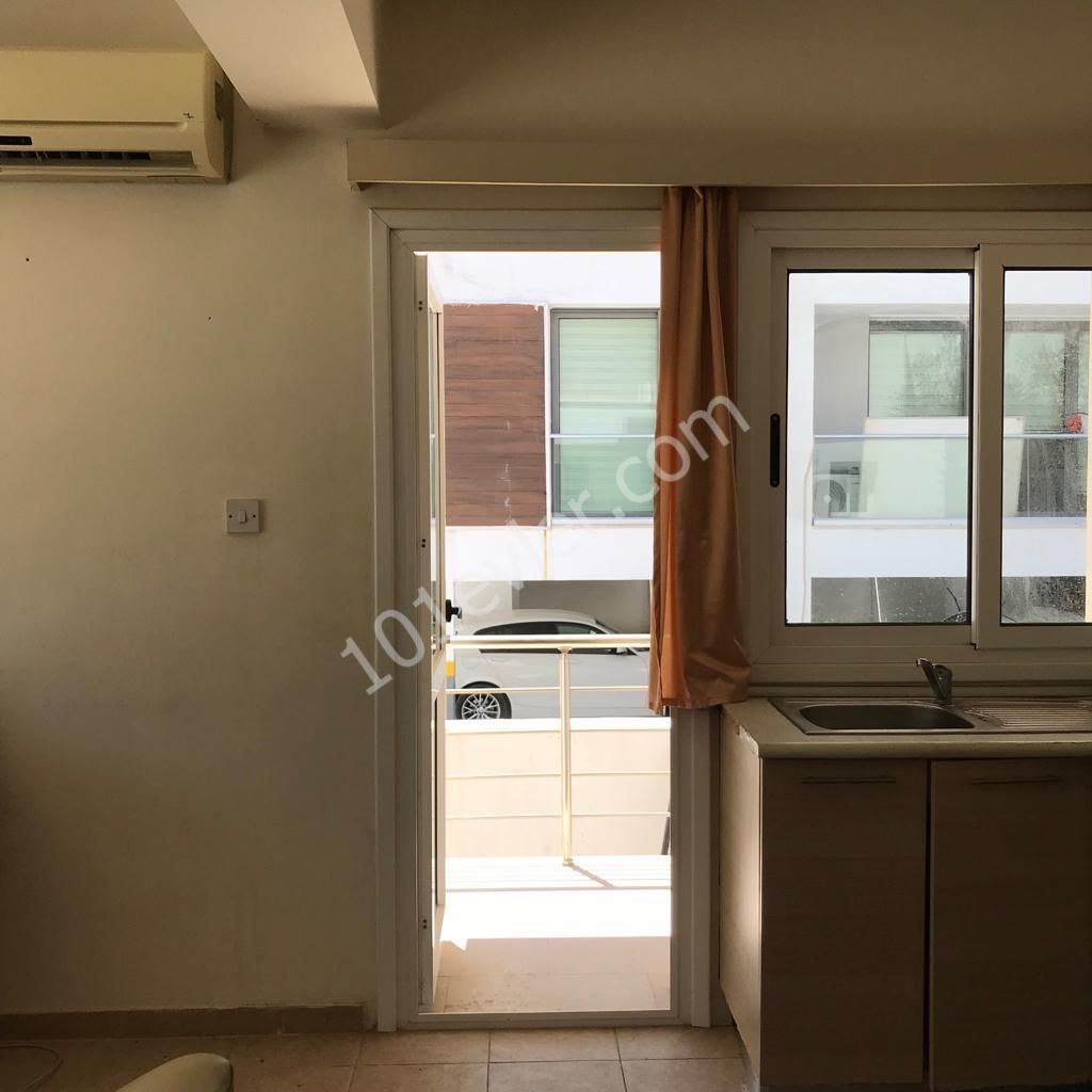 Flat To Rent in Girne Merkez, Kyrenia