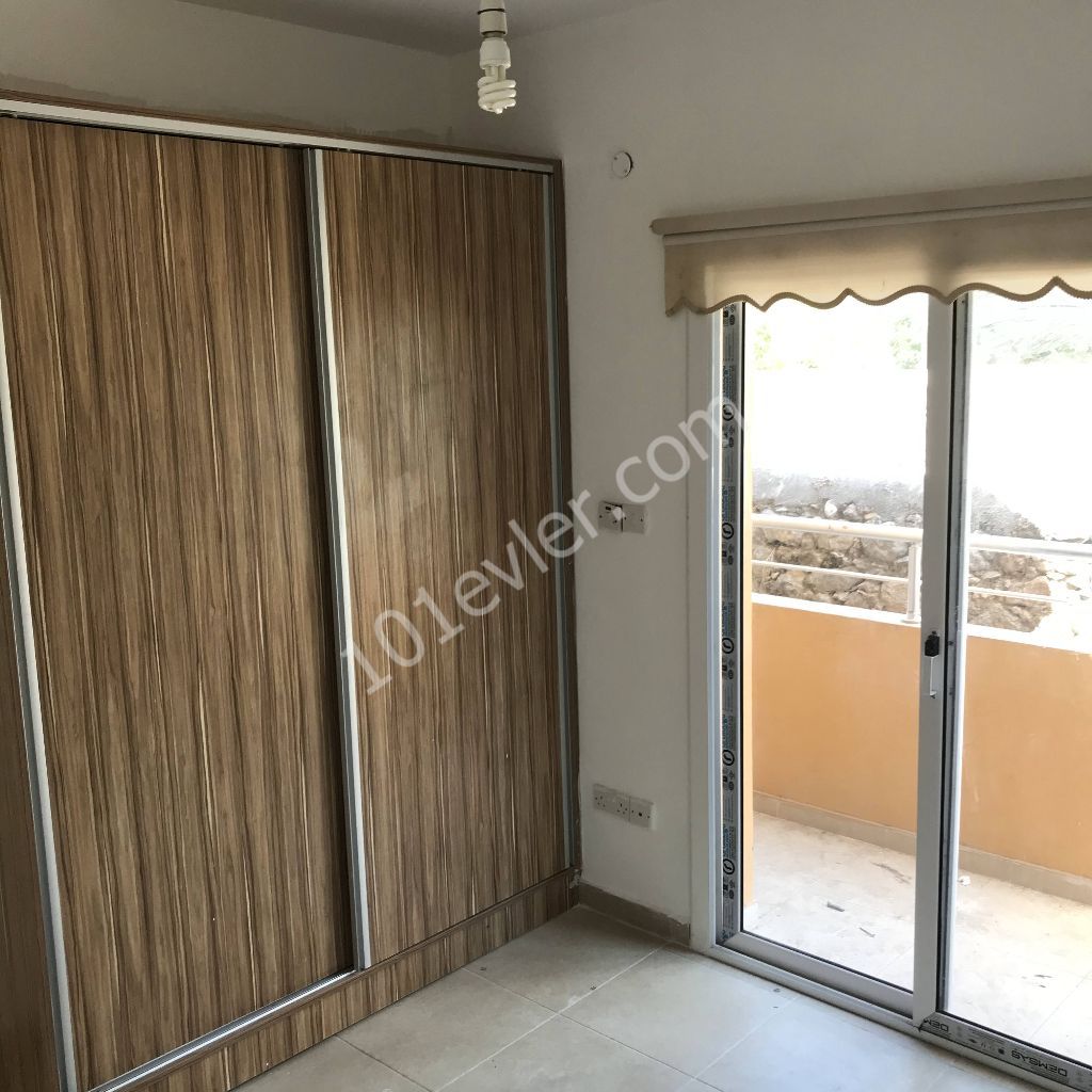 Flat To Rent in Doğanköy, Kyrenia