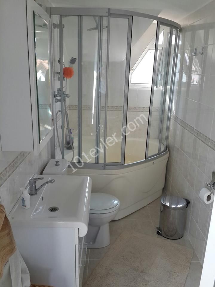 4 BEDROOM FLAT FOR RENT KYRENİA IN ESENTEPE