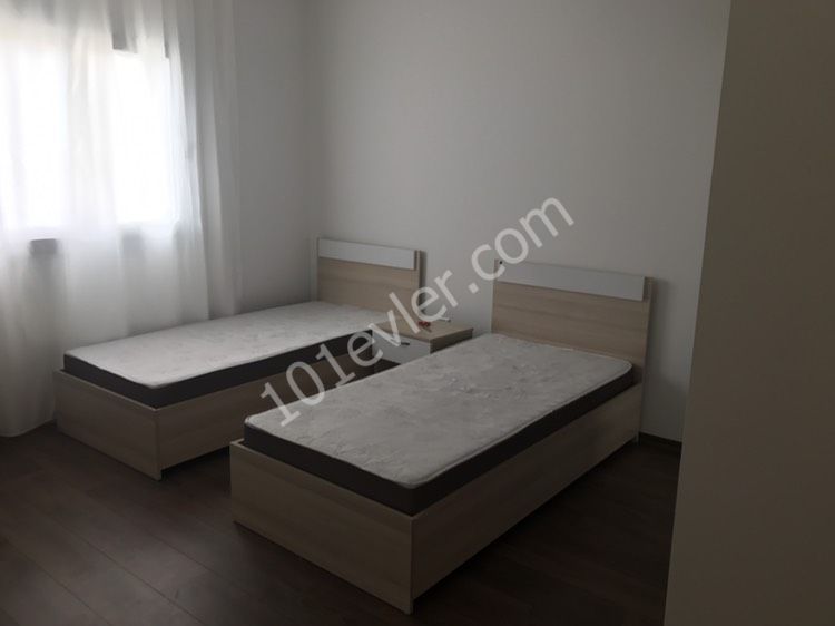 GÖNYELİ’DE DURAKLARA 1 DAKİKALIK MESAFEDE 2+1 FULL EŞYALI KİRALIK DAİRE 2500 TL