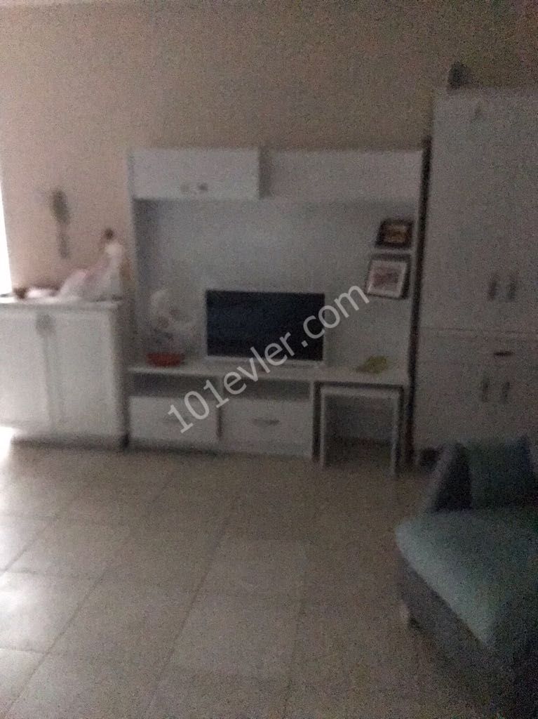 GİRNE MERKEZ'DE 110m2 PENTHOUSE DAİRE 90,000 STG SATILIK