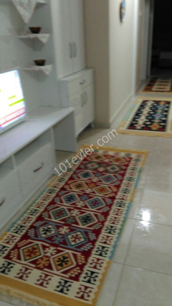 GİRNE MERKEZ'DE 110m2 PENTHOUSE DAİRE 90,000 STG SATILIK