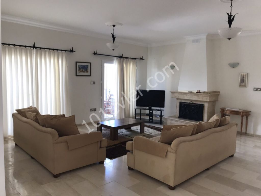 ALSANCAK’DA 3+1 SATILIK VİLLA 280,000 STG