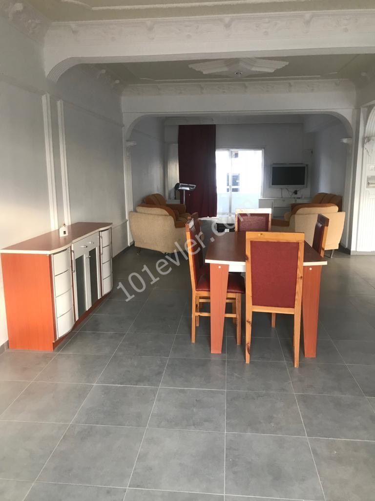 GÖNYELİ’DE 3+1 EŞYALI KİRALIK DAİRE 2500 TL