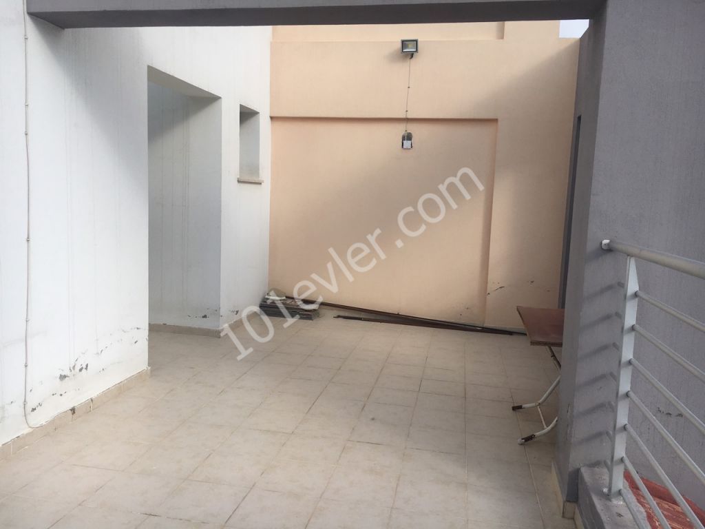 Hamitköy’de 3+1 Eşyalı Aylık Kiralı Penthouse Daire 400 STG