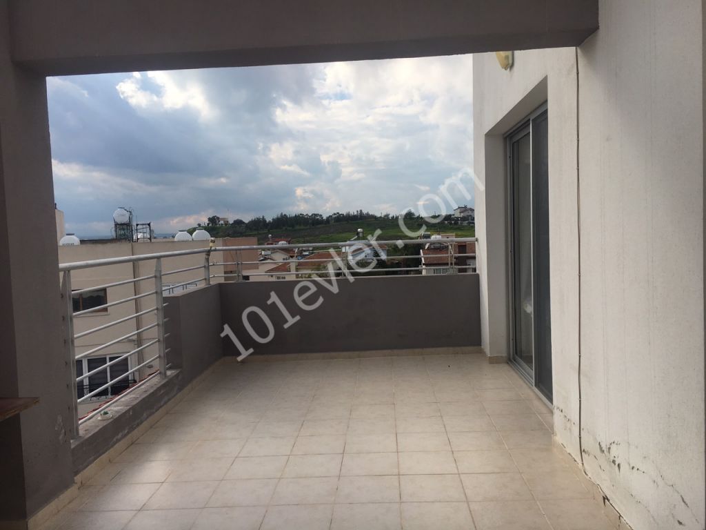 Hamitköy’de 3+1 Eşyalı Aylık Kiralı Penthouse Daire 400 STG