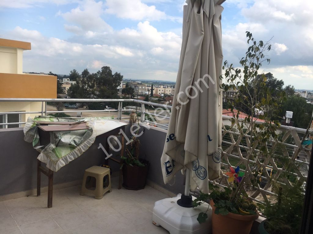 Hamitköy’de 3+1 Eşyalı Aylık Kiralı Penthouse Daire 400 STG