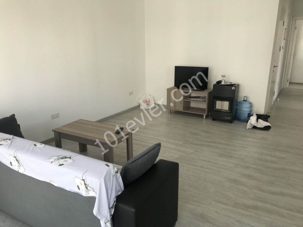 Lefkoşa Yenişehir’de 2+1 Ful Eşyalı Aylık Ödemeli Daire 2350 TL