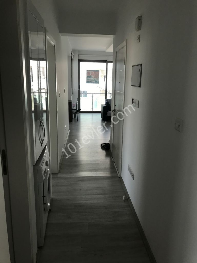 Lefkoşa Yenişehir’de 2+1 Ful Eşyalı Aylık Ödemeli Daire 2350 TL