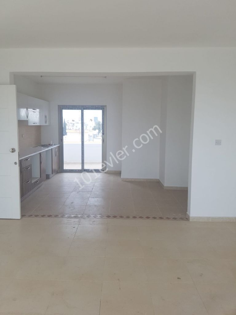 Küçük Kaymaklı’da 2+1 Satılık Penthouse Daire 62000 STG