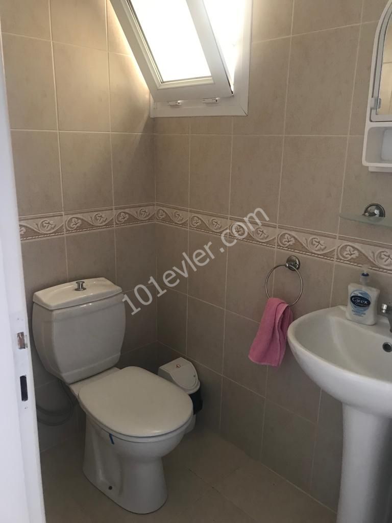 Yukarı Girne'de 3+1 Satılık Penthouse 85000 STG