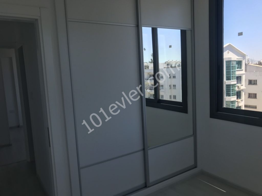 Lefkoşa Yenişehir'de 2+1 80 m2 Satılık Daire 55.000 STG